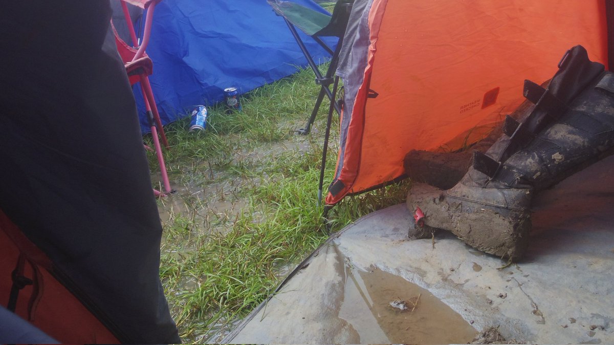 TheGlastoThingy's tweet image. 🗓 On this day in Glastonburyhistory:

• 2009 - Blur were announced as headliners, Lily Allen was also confirmed to be appearing.
• 2016 - Muse announced as Friday Night headliners. 

#Glastonbury #Blur #Muse

news.bbc.co.uk/1/hi/entertain…