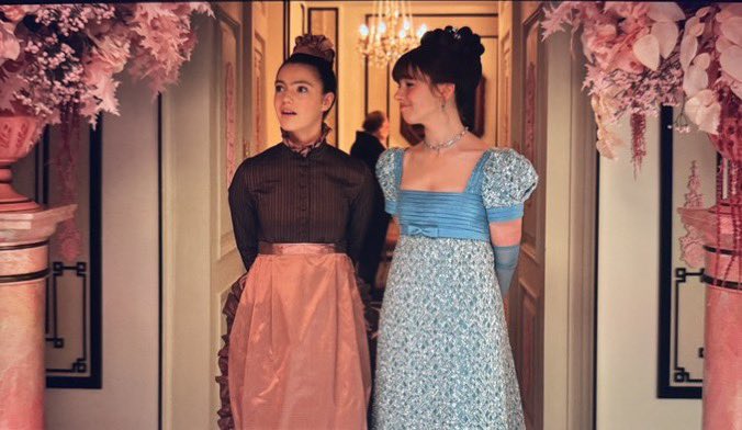 StanHyareth's tweet photo. Now I’m more convinced the new Lady Whistledown is Hyacinth, she now knows how to be anonymous at balls https://t.co/wfuJRhBhur