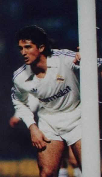 futbolretroes's tweet photo. ¿Estaría Miguel Porlán “Chendo” entre los 20 mejores laterales de la historia de la Liga española? https://t.co/JelFSDeiS6