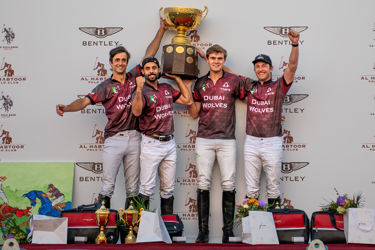 2026 Dubai Polo Gold Cup Finalistlerini Tebrik Ediyoruz.

U.S. Polo Assn. markamızla, Birleşik Arap Emirlikleri’nin seçkin polo organizasyonlarından birinde üst üste üçüncü kez Resmi Giyim ve Forma Sponsoru olarak yer almak, global marka gücümüzün önemli bir göstergesidir.