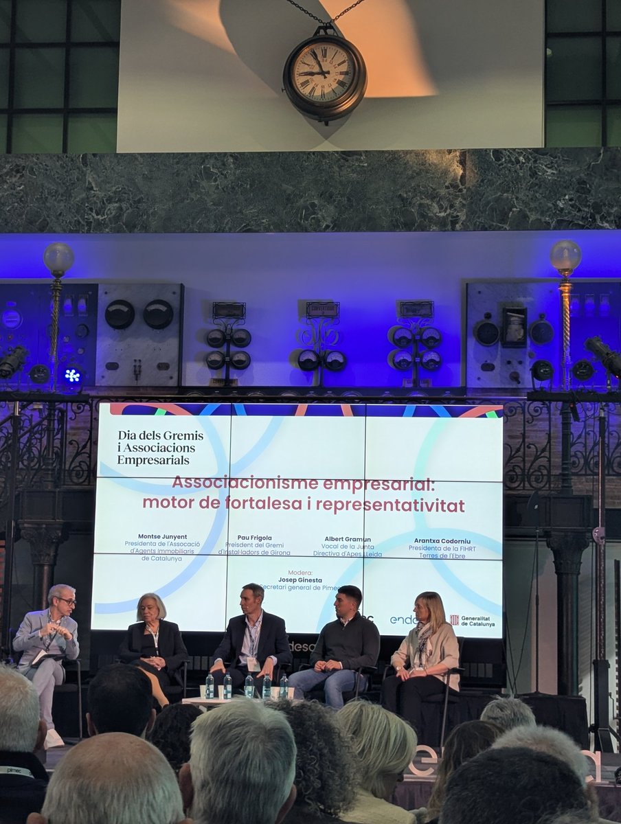 gerenciafihr's tweet photo. La Vice-presidenta de la #FIHRT i Presidenta de #FIHRT_TE i Associació de Restauració d'Amposta, Arantxa Codorniu, participa en la Taula Rodona @Pimec *Associacionisme empresarial: motor de fortalesa i representativitat* moderada per @JosepGinesta #somfihrt #gremisfihrt https://t.co/w2zpvQfmnx