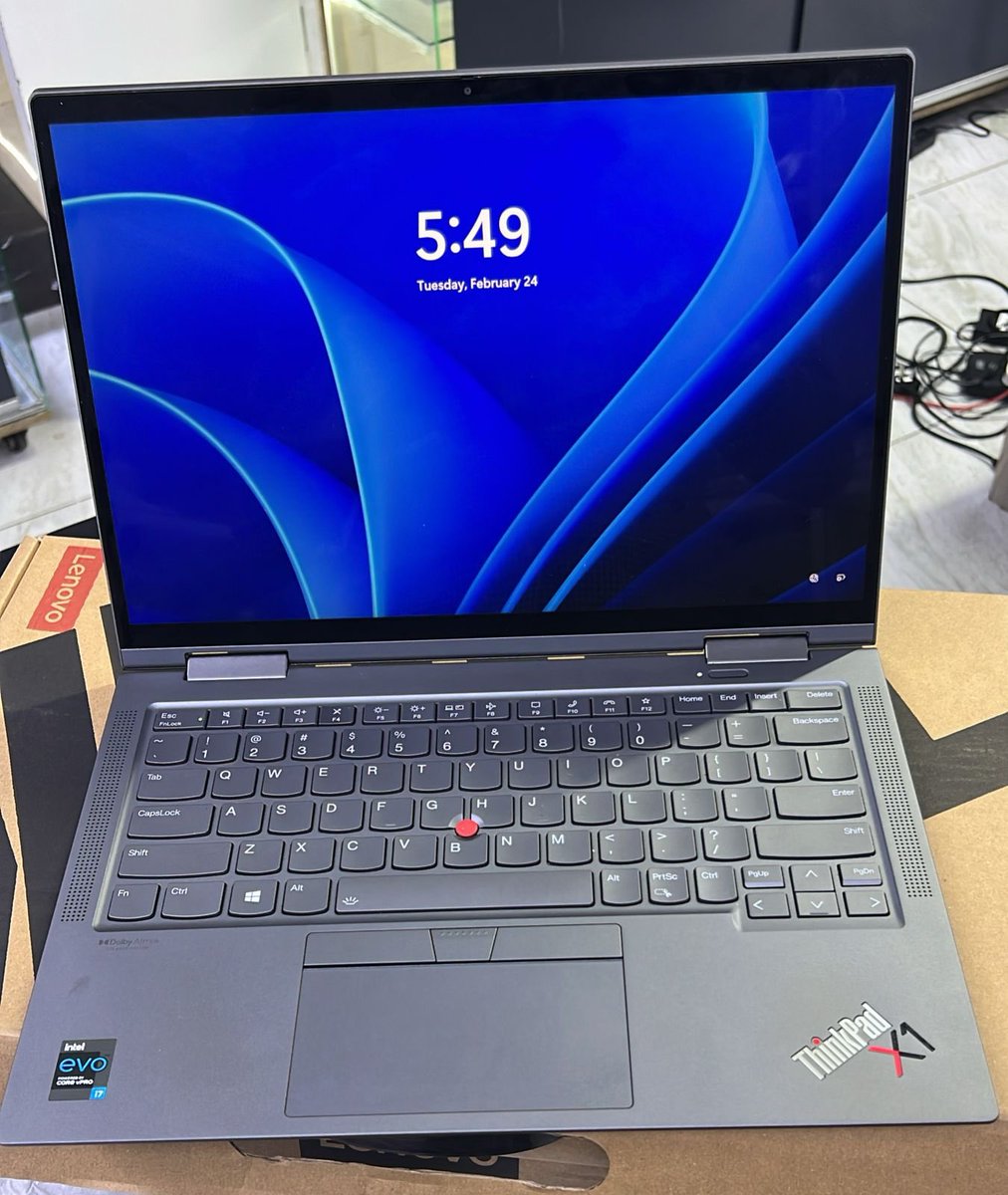 LENOVO X1 CARBON 
12TH GEN
Intel CORE I7 
16-GB RAM
512SSD storage 
TOUCH SCREEN
KSH67,000✅