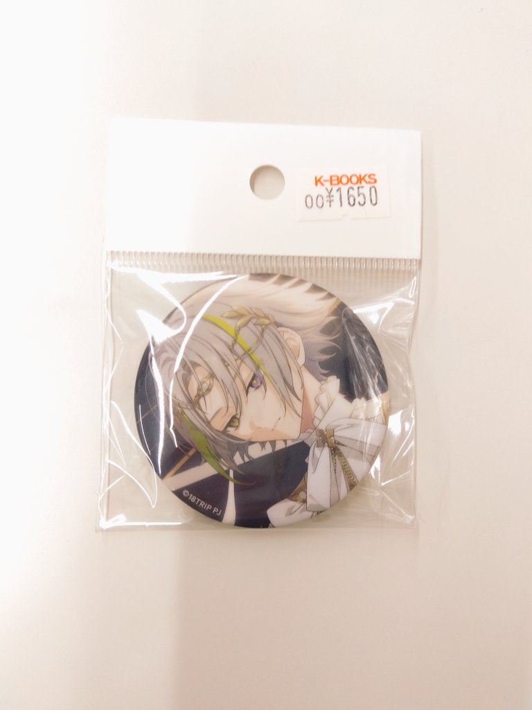 入荷情報】 18TRIP エイトリ 琉衣 缶バッジ 入荷しました✨ #kbooks