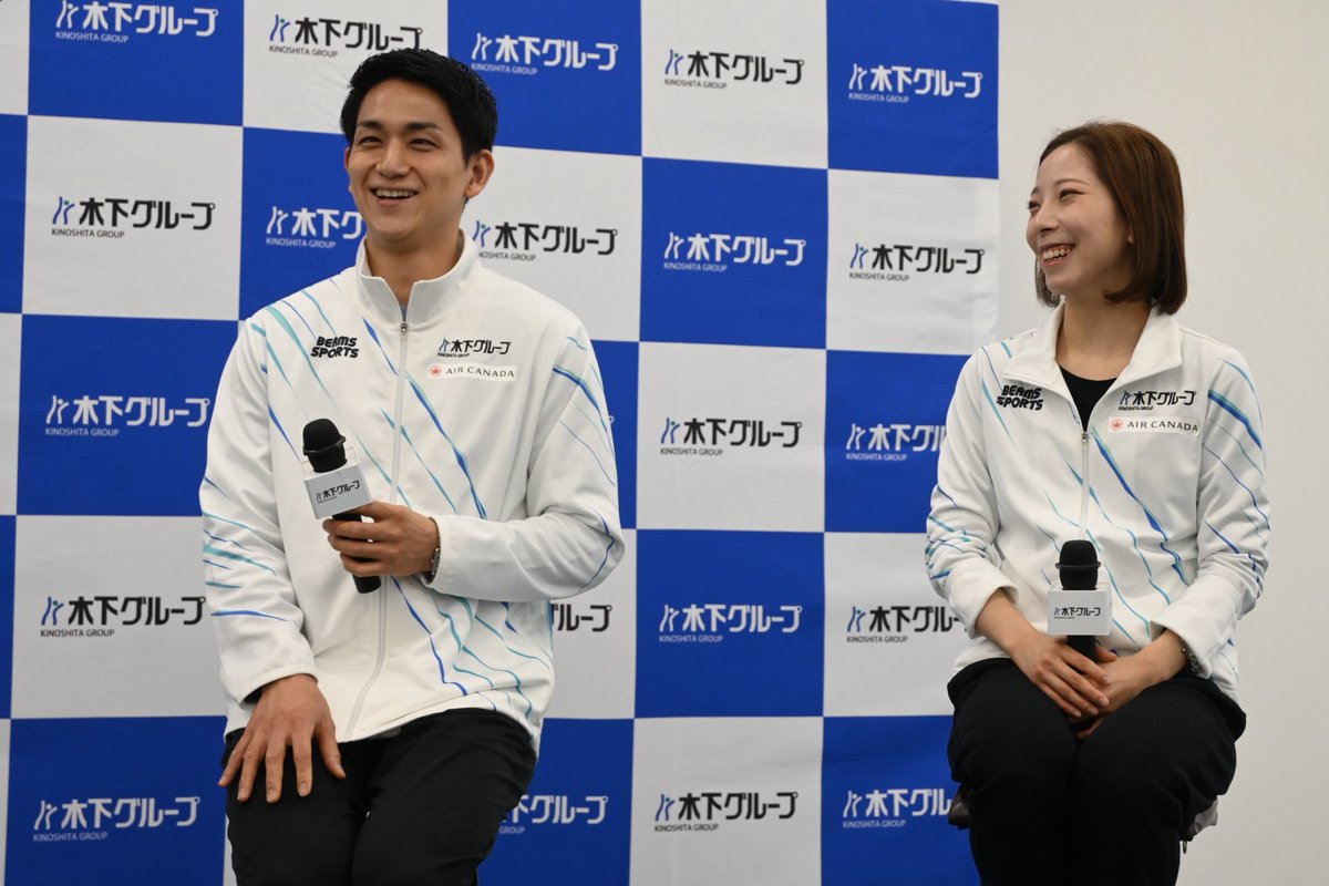 Kinoshita_Sport's tweet photo. 木下グループ本社に
りくりゅうペアが本社に来訪👫🏻⛸️

ゴールデンスラム達成を記念し、
社員から色紙をプレゼントしました😊

この度は素晴らしい快挙、
本当におめでとうございます✨
さらなるご活躍を、
社員一同応援しています❤️‍🔥

#三浦璃来
#木原龍一
#フィギュアスケート
#figureskate https://t.co/E3l9Lk3LSp