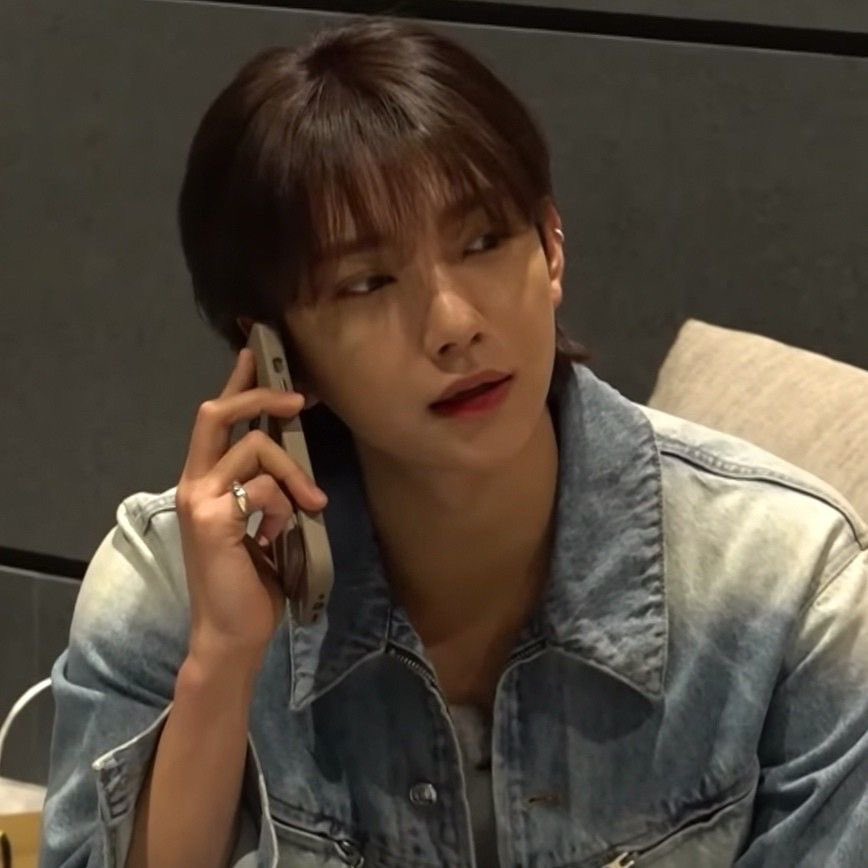 ขอโทษที่เมาแล้วโทรหาตอนตีสอง
                                                        ก็โทรมาสิ ไม่ได้ว่าไรสักหน่อย