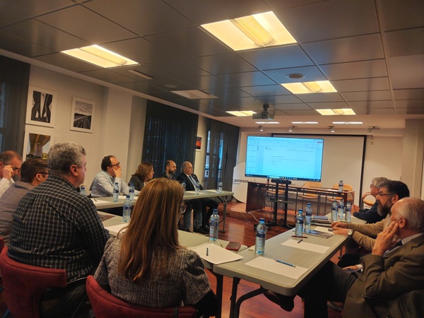 CaminosAst's tweet photo. Ayer, celebramos en @CaminosAst  la ⚖️ "Presentación de la Ley de Ordenación Integral del Territorio de Asturias" que corrió cargo de nuestro compañero y amigo #IgnacioRuizLatierro,  a quien agradecemos la excelente exposición 👌 

#IngenieríaCaminos #LOITA #Urbanismo https://t.co/n7QIqeGxVK