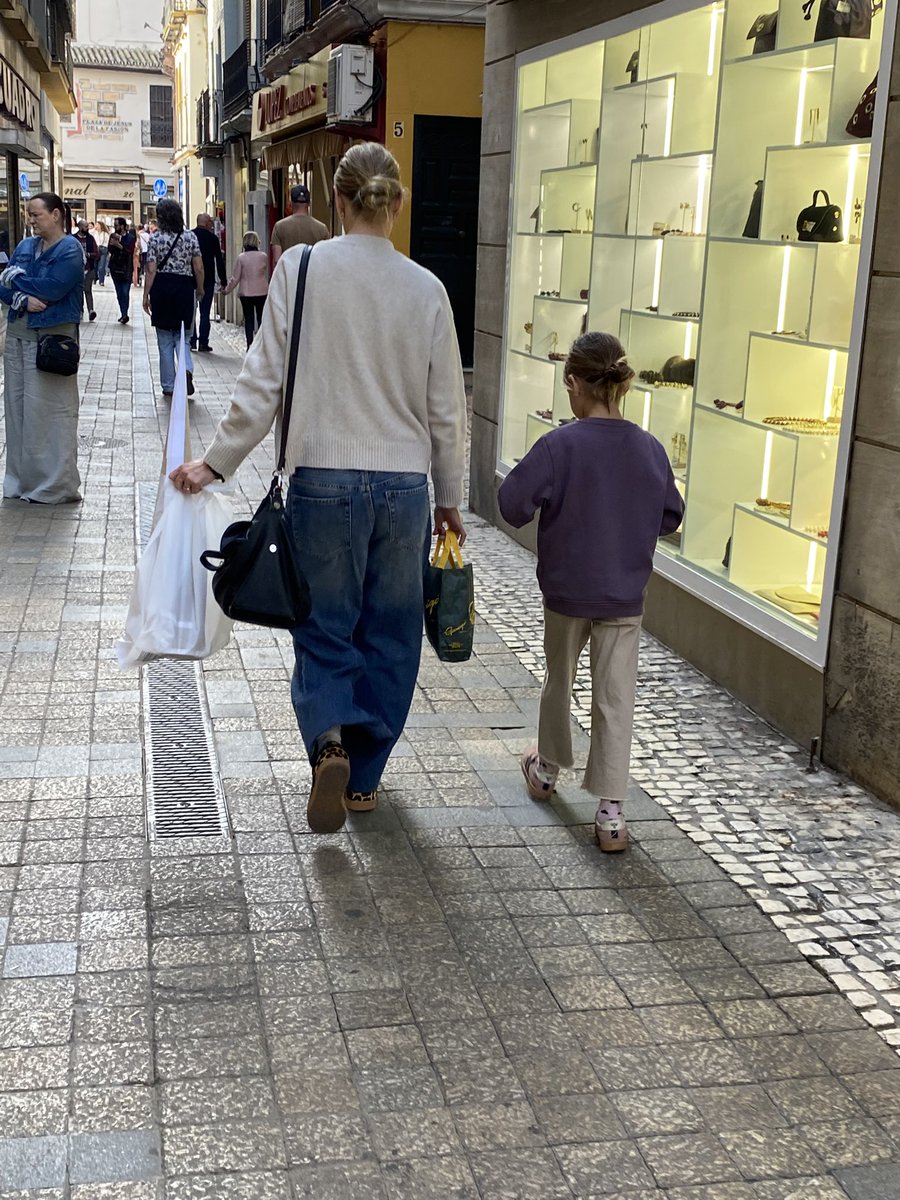 bertieespinosa's tweet photo. Las cositas de mi Sevilla. https://t.co/OuzUPDSk3o