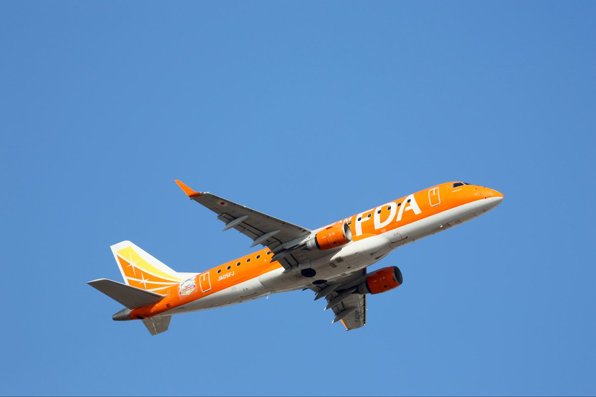 55Taka16_34's tweet image. 月曜日にさくらの丘にて撮影です。
成田発女満別便！
出発時刻を把握していましたが、フライトレーダーに出てこなかったのでドキドキ💓しながら待っていました🤣
滑走路が見えないので危なかった〜😂
今日も一日お疲れ様でした🍻😁

#成田空港
#フジドリームエアラインズ
#FDA