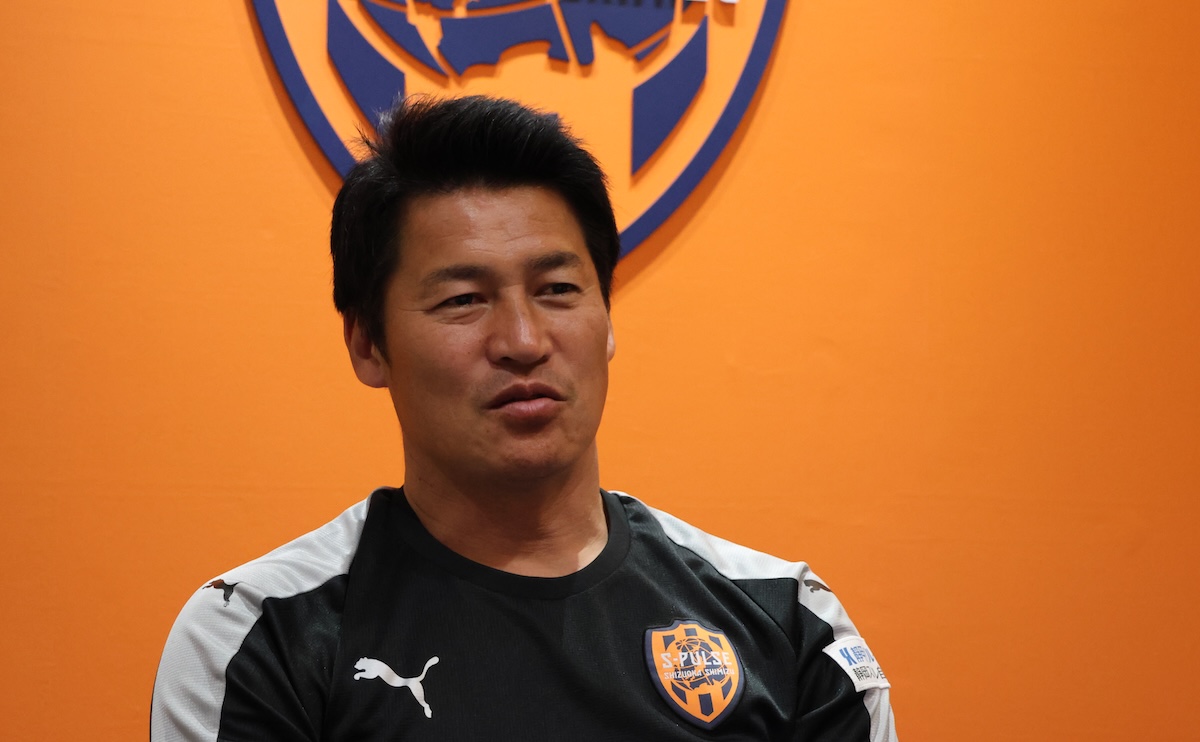 spulse_official's tweet photo. ◤◢◤クローズアップ・マネージャー🔍◢◤◢
📝#吉田孝行 監督「チームや選手の成長過程を見るのが楽しい…勝利を欲し続けるリアリスト」

🔶ロングインタビューを公開
🗣️「このクラブでタイトルが獲りたい。そのためにエスパルスに来ましたから」…
🔗https://t.co/A7NY09352I

#spulse #ONEFAMILY https://t.co/J12n1Nu6cw
