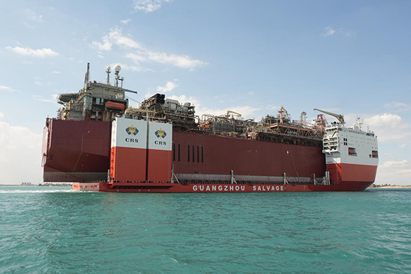 container_news's tweet image. #Suez #Canal #Authority oversees #transit of heavy-lift giant #HUA #RUI #LONG

container-news.com/suez-canal-aut…