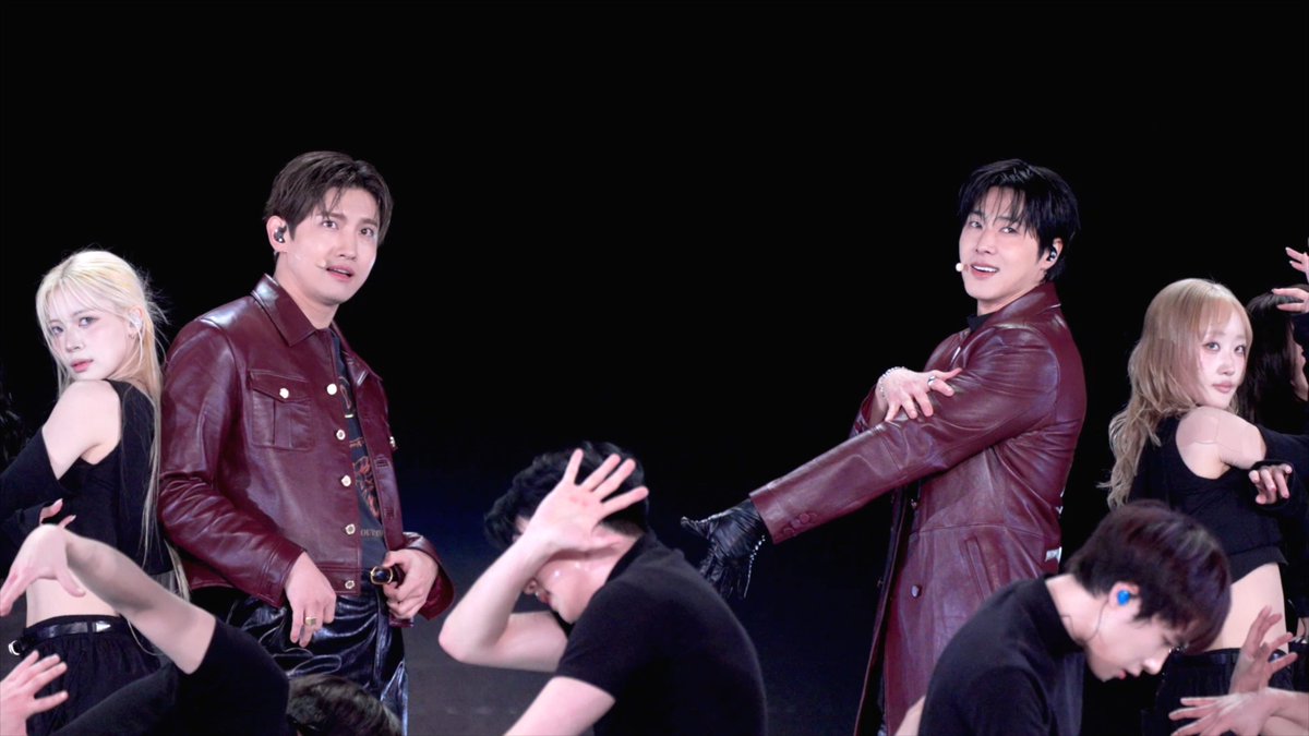 ˚₊‧* SMTOWN LIVE 다들 즐거우시나요? ഒ·°*‧₊˚ | SMTOWN LIVE 2025-26 in FUKUOKA Behind

youtu.be/Nx5XQTS7zHA

#TVXQ! #동방신기 #東方神起
#SMTOWN #SM_30thAnniversary
#SMTOWN2025_26_FUKUOKA