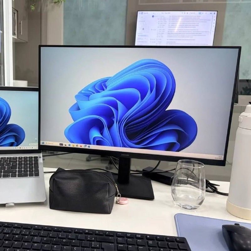 AGORA SUA GAMEPLAY MELHORA

🖥️**Monitor Gamer Samsung 24" Essential S3 120Hz 5ms Full HD IPS**  
💵POR 579 EM 8X  

- Resgate o cupom de R$60 OFF aqui: 
s.shopee.com.br/4fr42Gn7Lf  

- COMPRE AQUI
s.shopee.com.br/9003CIHo1p