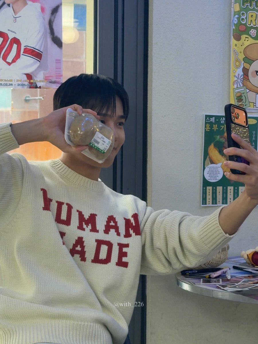 생일축하해 ♡♡

#CIX #씨아이엑스 #승훈
#영원한_우리의_별_승훈
#ShiningStarSeunghunDay