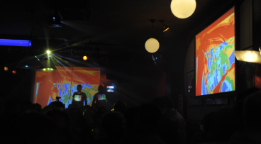 Elke laatste zaterdag van de maand is het Clip café bij Café de Bommel met videoclips van bands als Purple Disco Machine, Rozalla, Shannon, Pharrell Williams, om er maar een paar te noemen!
Op drie grote videoschermen. Komt dat zien… en horen! #breda #clipcafe