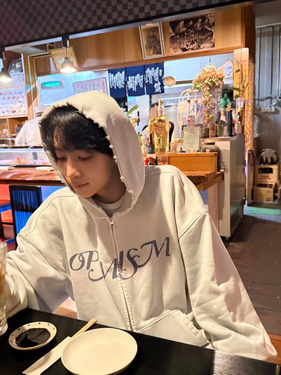 JH_Y0014's tweet photo. 🥺 https://t.co/Evm2U8G17l