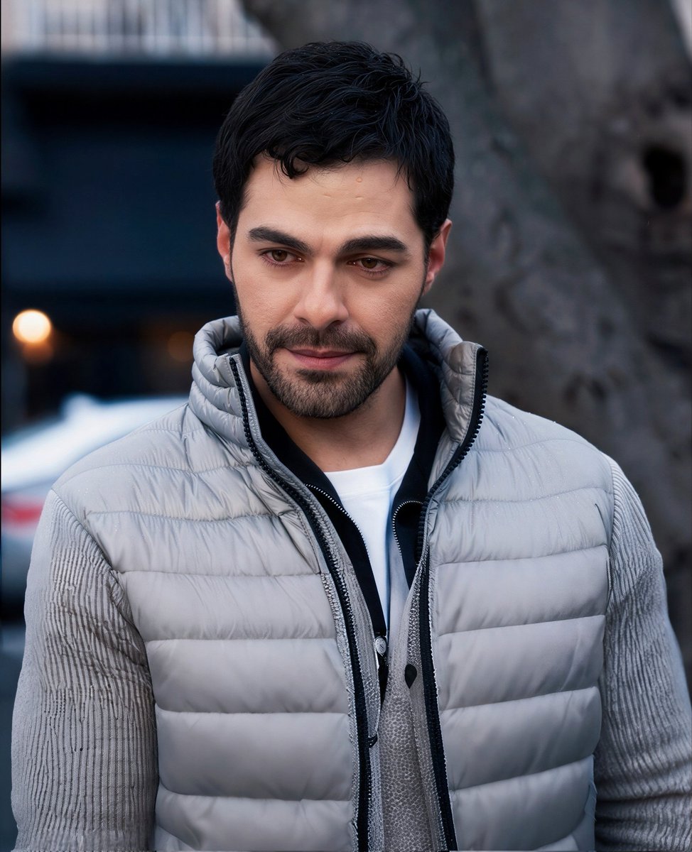 "işte o güzel bakan gözler..🤎✨"

#GökberkYıldırım | #Yağız | #KızılcıkŞerbeti