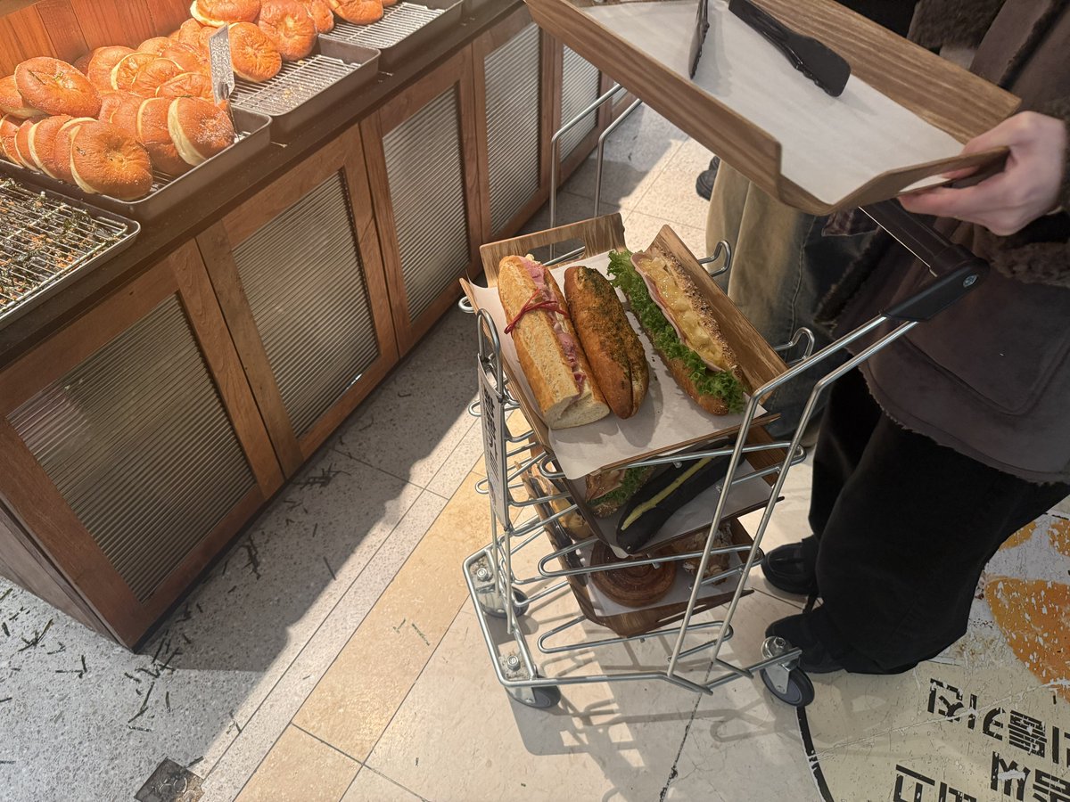 Y00ung39's tweet photo. https://t.co/s542k8BvJe