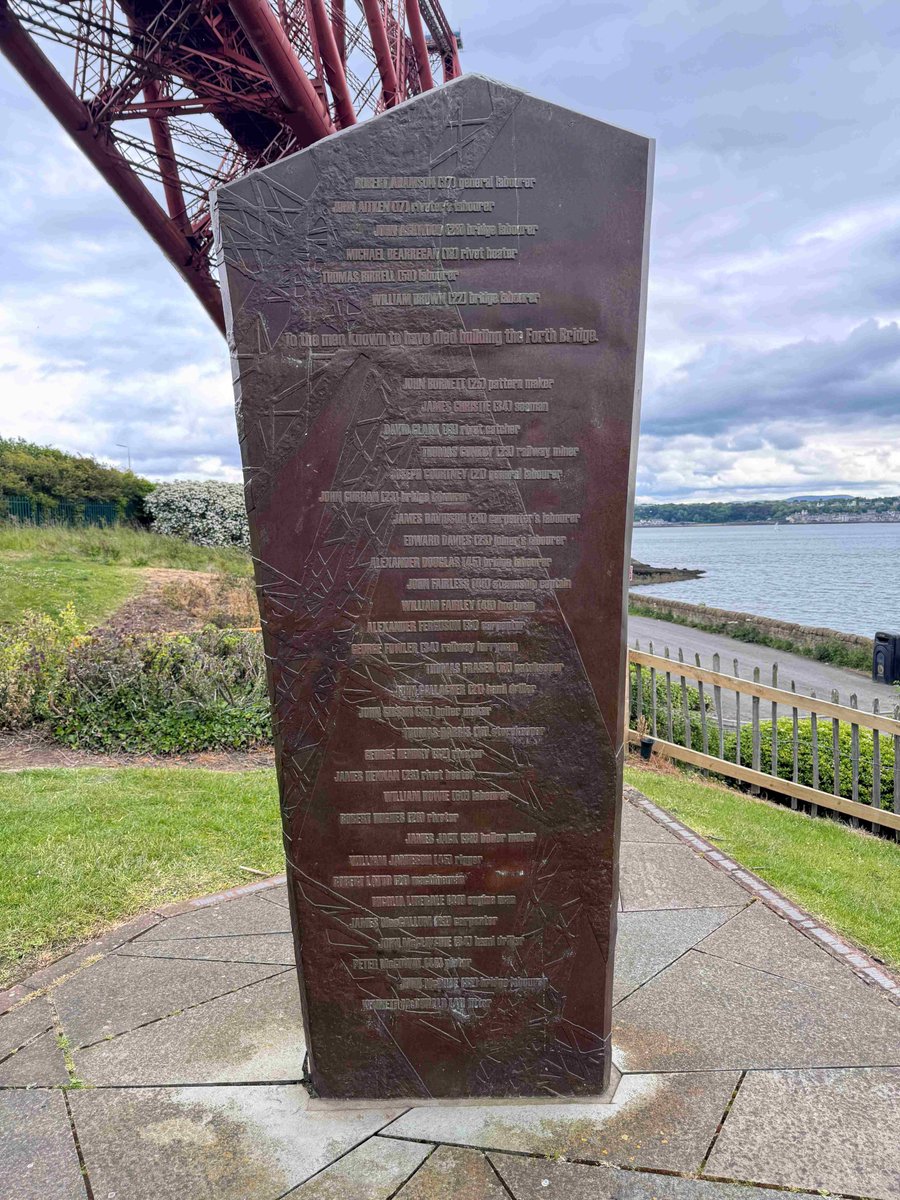 TheForthBridges's tweet photo. As the Forth Bridge reaches its 136th anniversary tomorrow, take a moment to remember the brave souls who lost their lives in building the great steel structure.  Visit monuments to the Briggers in North and South Queensferry. #forthbridge 
📷 Garry Irvine https://t.co/HeZslBplML