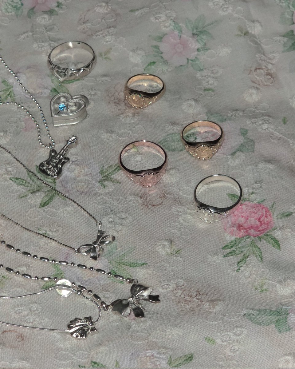 𝐈𝐯𝐨𝐫𝐲𝐛𝐮𝐛𝐛𝐥𝐞 tweet media