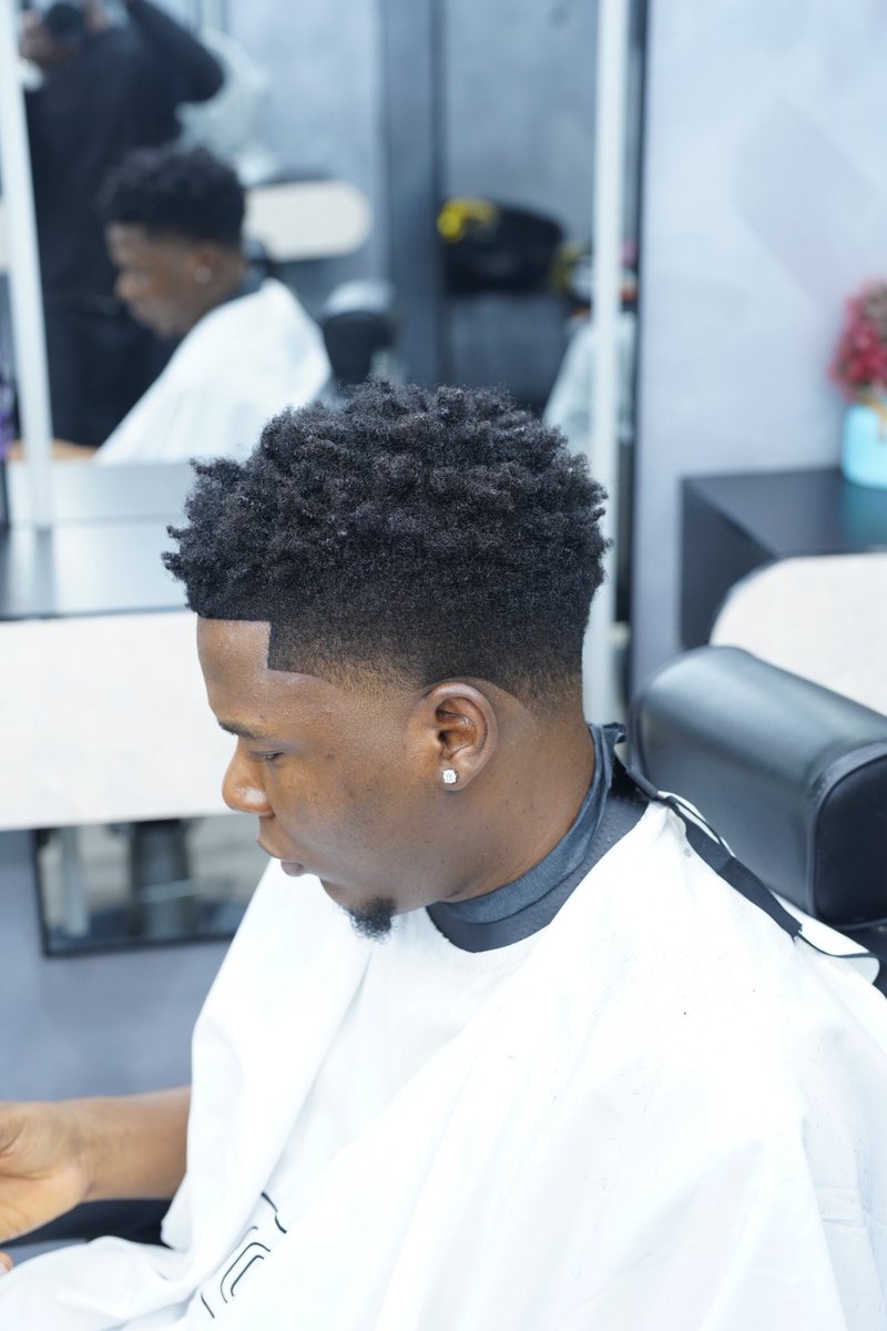 Topzy the HAIROSURGEON💈 tweet media