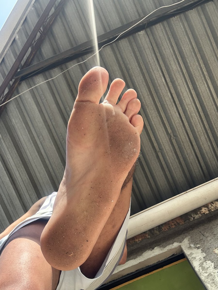 🦶🏼

#findom #cashmaster #finsub #cashslave #feet #feetmale #paypig