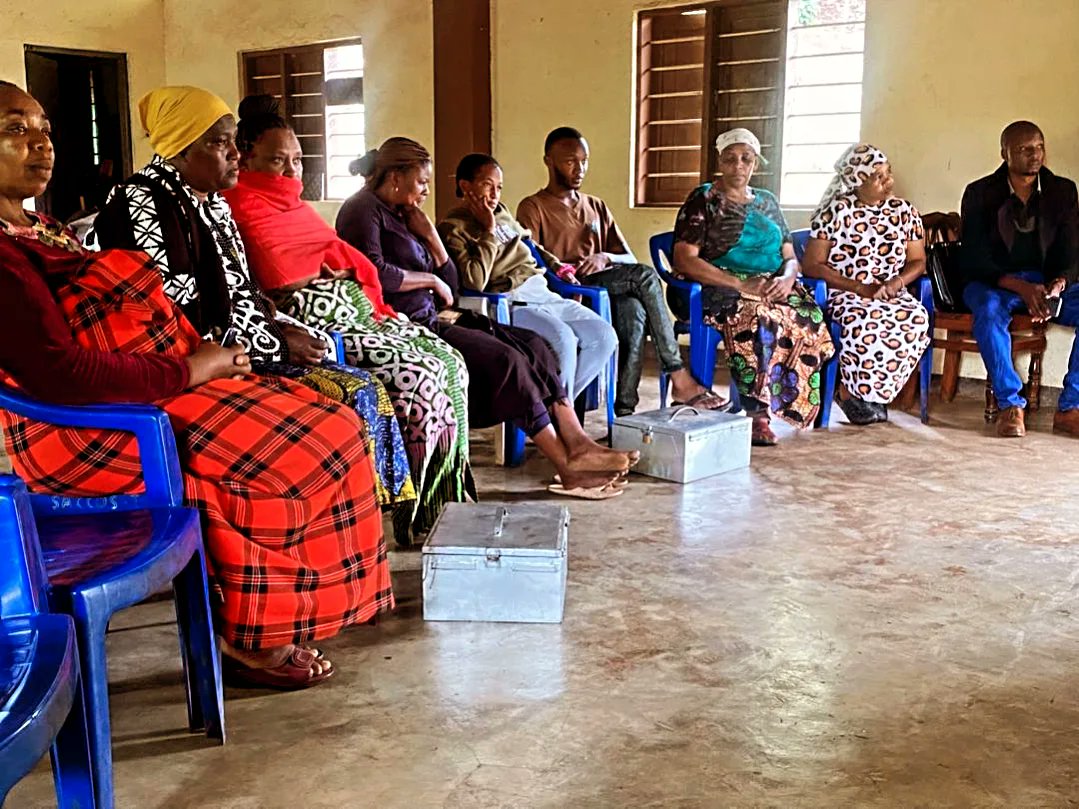 HopeCare_Org's tweet photo. In collaboration with Friends of Tanzania, HopeCare is empowering 120+ caregivers of HIV/AIDS-orphaned children with albinism. So far, 203 children in Arumeru, Arusha have received support in Education, Health, and Food Security building a safer, inclusive future.

#HopeCareTz | https://t.co/fsMuddSwiB