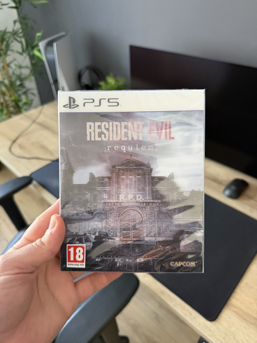 Merci à la FNAC qui livre toujours un jour avant la sortie ! #ResidentEvilRequiem