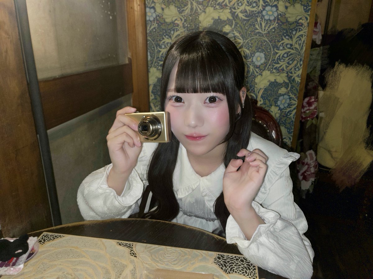 anemoreel_mei's tweet photo. Dazzカメラの質感かわいすぎる（ ;  ; ）📷♡ https://t.co/6ODjACDASg