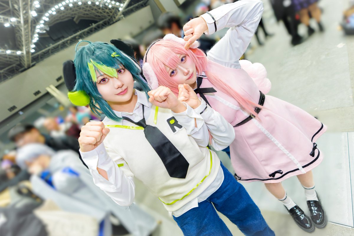 Cosplay￤コスプレ 🌈にじさんじ 🕒 💡伊波ライ 周央サンゴ