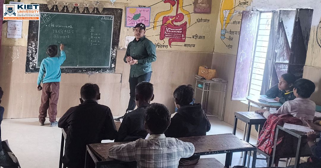 Kiet_edu's tweet photo. NSS volunteers of KIET Deemed to be University conducted the 10th Study Jam session at Asalat Nagar Primary School, promoting Learning with Purpose through interactive education &amp; mentorship.

#NSSKIET #StudyJam #EducationForAll #KIET https://t.co/OEHUKdU0Ln