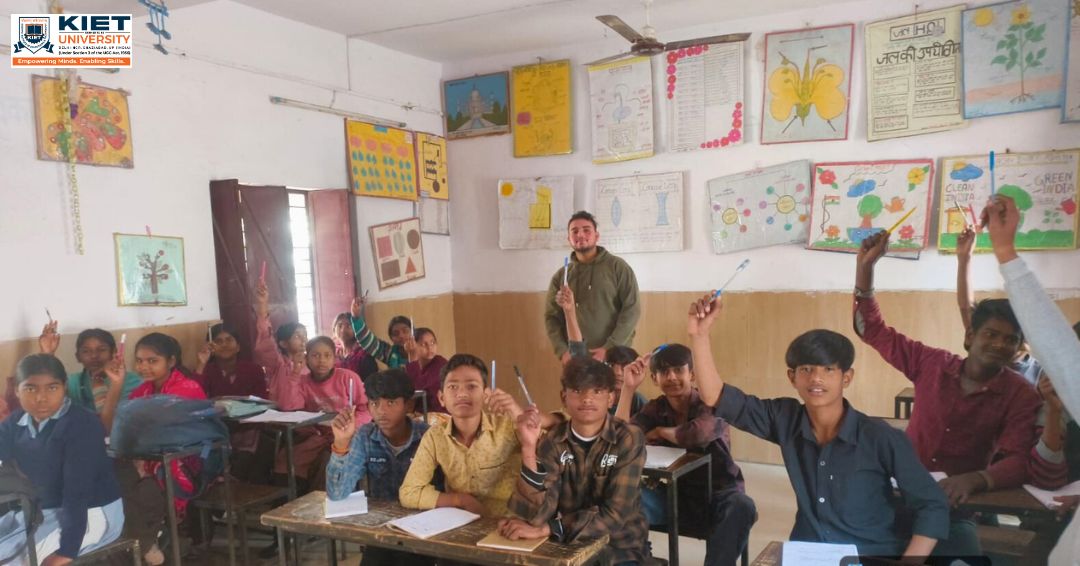Kiet_edu's tweet photo. NSS volunteers of KIET Deemed to be University conducted the 10th Study Jam session at Asalat Nagar Primary School, promoting Learning with Purpose through interactive education &amp; mentorship.

#NSSKIET #StudyJam #EducationForAll #KIET https://t.co/OEHUKdU0Ln