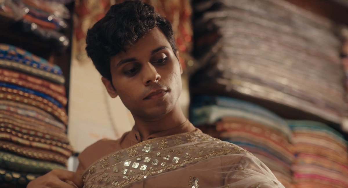 サリーショップで