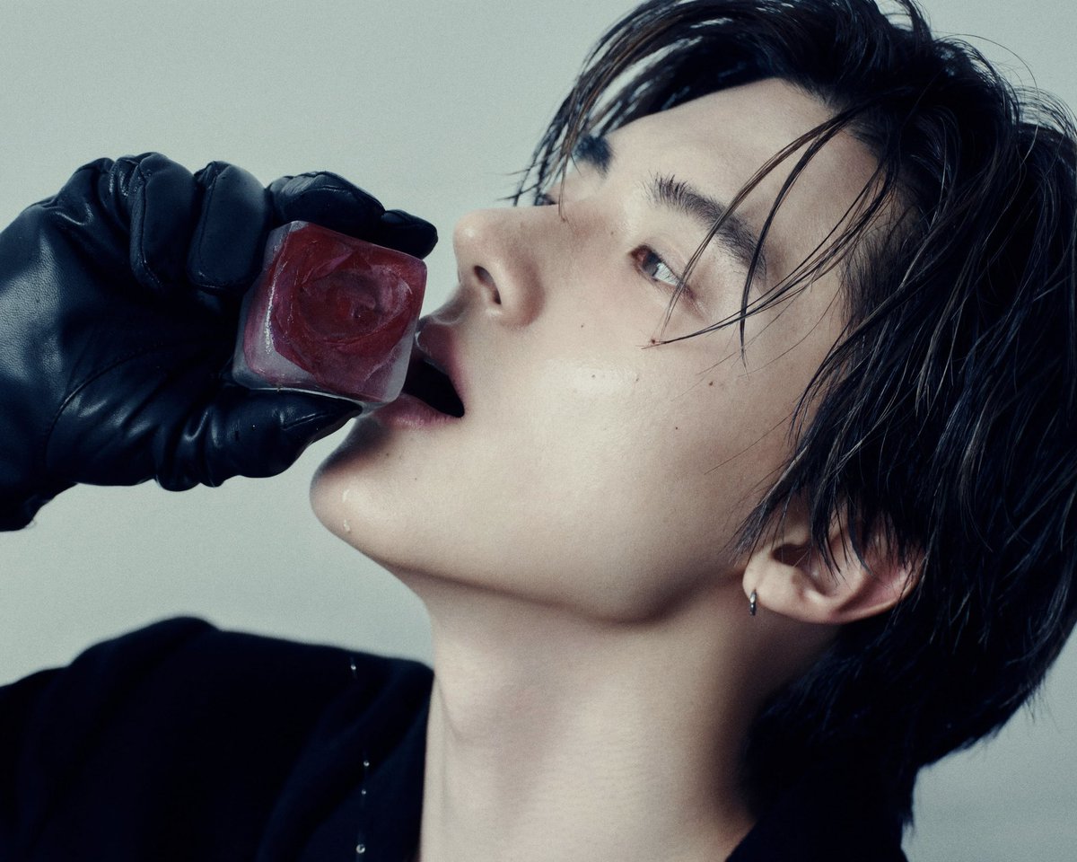 how is one so jaw dropping handsome