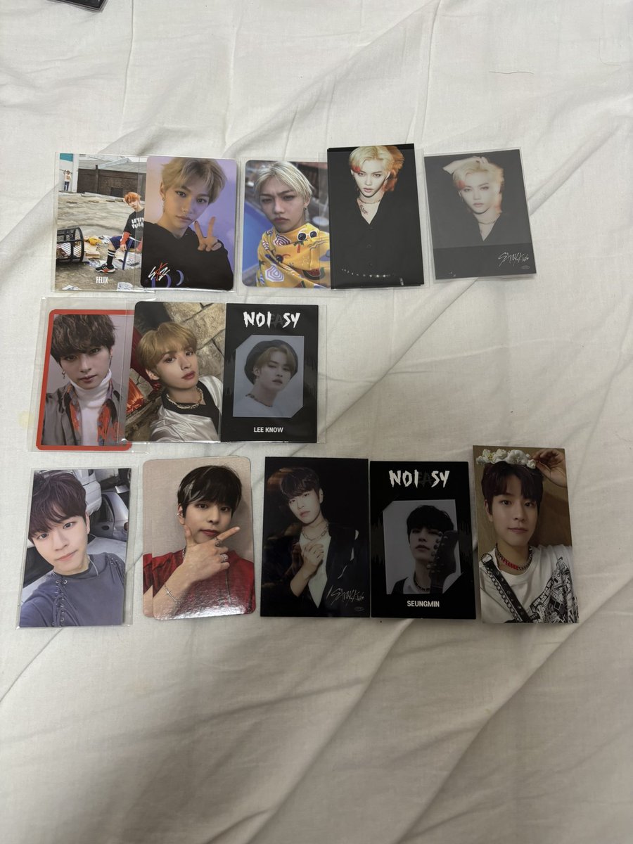maru_know's tweet photo. STRAYKIDS straykids スキズ 過去 トレカ交換 買取 譲渡

譲　画像5枚(ツリーに続いてます)

求　買取(paypay、楽天フリマ)

安値◎

ペン卒してずっと保管していた為お譲りに出します🤧
相場が分からないので提示頂けるとありがたいです🤧できるだけ提示価格でお譲りさせて頂きます🤧
#straykids買取 https://t.co/SACZX9TyXN