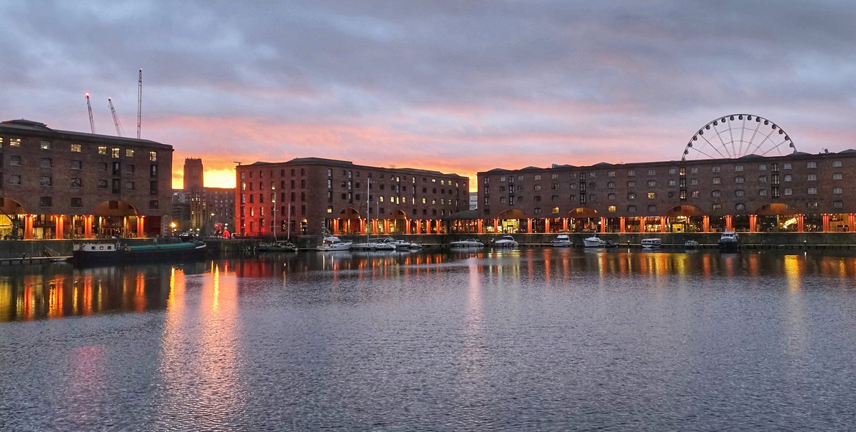 allthetrigpoint's tweet photo. Liverpool this morning ❤️🌅

#Liverpool 
#Kingston
#Albertdock
#Sunrise https://t.co/UK0ndtnBnS