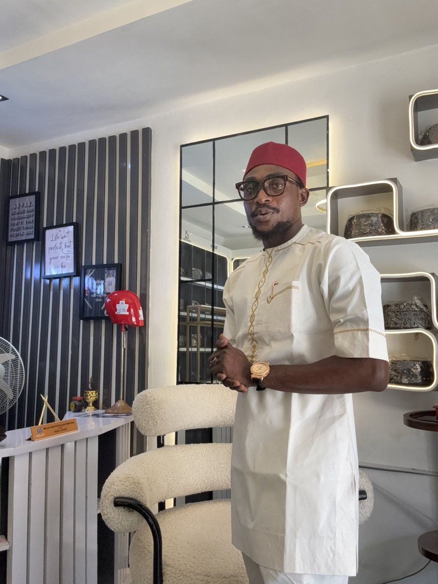 Hayyatullah_B's tweet photo. Yoruba cap or Red cap? 🎩🔴
The highest vote wins! I’ll randomly select 5 people and sponsor their iftar. 🤲✨
Kindly participate and stay tuned.
#RamadanDay09 https://t.co/GJ0xqfwnPm