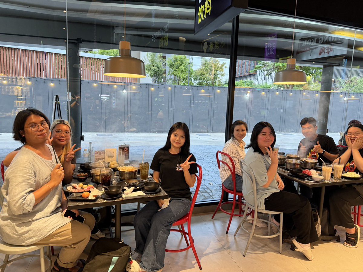 RABSUB_TH's tweet photo. 😋🤤🩷 มากินเลี้ยงส่งน้องฝึกงานอีกคนของบริษัทฯ แบบจุก ๆ 👋🏻

ยังมีตำแหน่งว่างอีกมากมาย มาจอยกันนะ!✨ดูรายละเอียดเพิ่มเติม: RABSUB Career
https://t.co/ztyscJuMEc

#RABSUBรับซับ #WorkatRabsub #หางาน #รับสมัครงาน #เด็กฝึกงาน #internship https://t.co/sD09WMdcCH