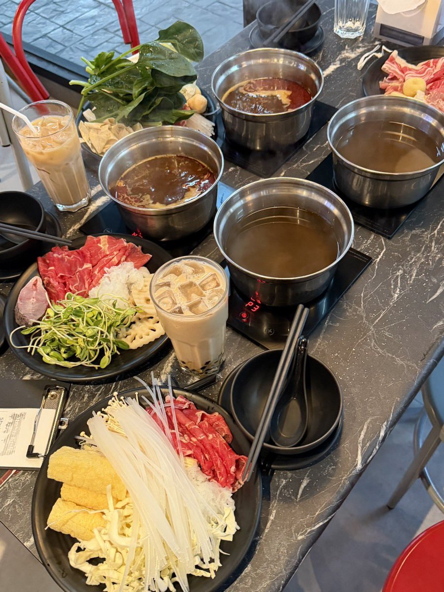 RABSUB_TH's tweet photo. 😋🤤🩷 มากินเลี้ยงส่งน้องฝึกงานอีกคนของบริษัทฯ แบบจุก ๆ 👋🏻

ยังมีตำแหน่งว่างอีกมากมาย มาจอยกันนะ!✨ดูรายละเอียดเพิ่มเติม: RABSUB Career
https://t.co/ztyscJuMEc

#RABSUBรับซับ #WorkatRabsub #หางาน #รับสมัครงาน #เด็กฝึกงาน #internship https://t.co/sD09WMdcCH