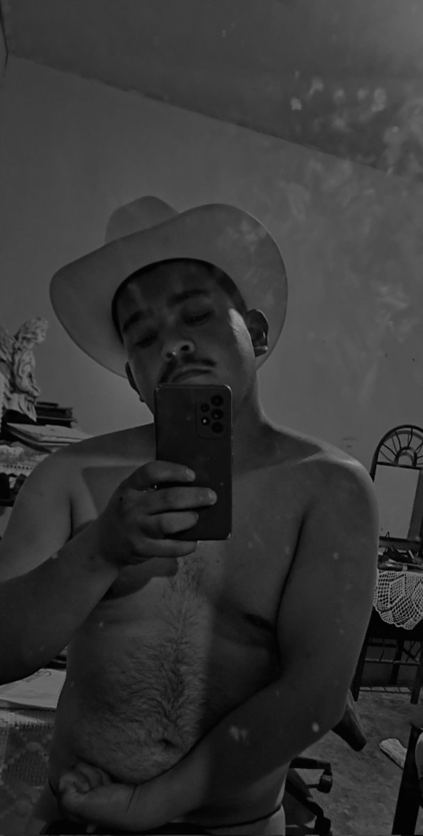 Alejandro tweet media