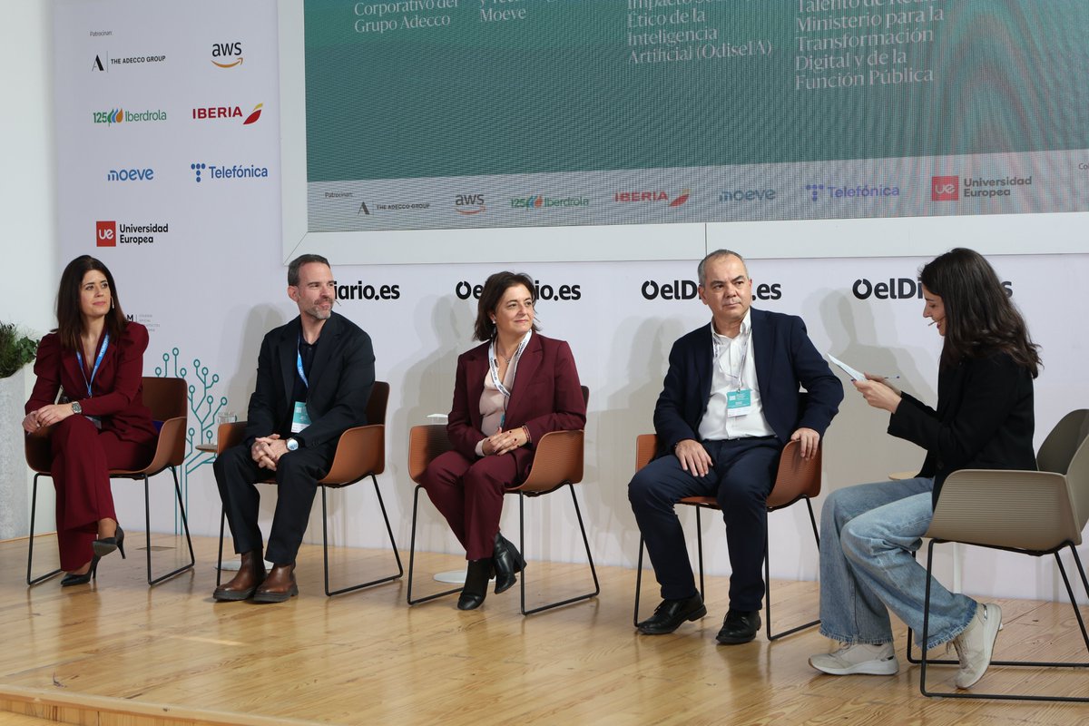 elDiariobrands's tweet photo. @AdeccogroupEs @awscloud_es @iberdrola @Iberia @MoeveGlobal @Telefonica @UEuropea @COAMadrid MESA 3 | 💡Talento y formación

@asaraviag (@redpuntoes / @mintradigital)
Idoia Salazar (@odise_ia)
Rocío Millán (@AdeccogroupEs)
@dvillaseca (@MoeveGlobal)

🗣️"La IA está rediseñando las tareas para que las personas se centren en las que aportan valor"

https://t.co/B2aballFxW https://t.co/62fwB0Wrv0