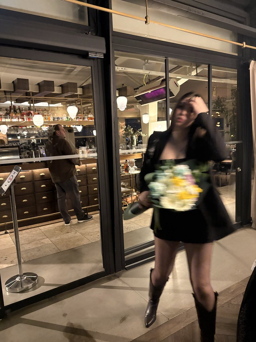 tusett7's tweet photo. ✨🥳🎂🧿💅 https://t.co/DnnDe5wSUJ
