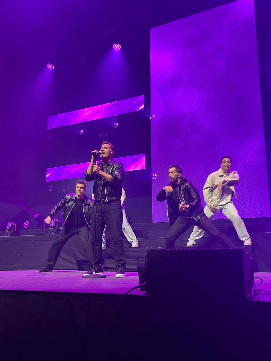 iamNathanMoore's tweet photo. Nous serons de retour à Lille le 4 octobre pour la tournée exclusive « Worlds Apart » ! Plus de deux heures de tubes et quelques nouveaux morceaux avec un groupe au complet.

Merci pour votre soutien !

LILLE GRAND PALAIS - LILLE Oct 4th 2026 https://t.co/RFXdEc3FXM