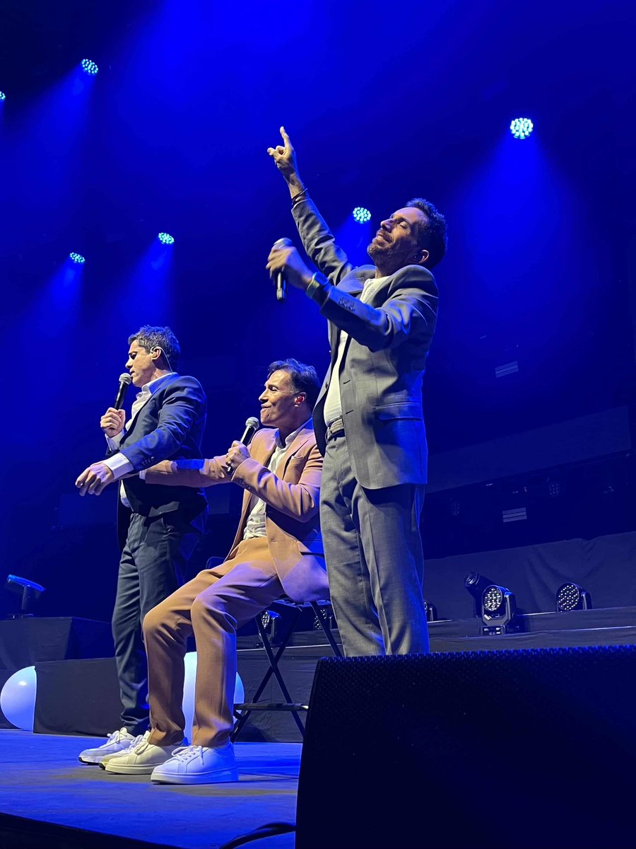 iamNathanMoore's tweet photo. Nous serons de retour à Lille le 4 octobre pour la tournée exclusive « Worlds Apart » ! Plus de deux heures de tubes et quelques nouveaux morceaux avec un groupe au complet.

Merci pour votre soutien !

LILLE GRAND PALAIS - LILLE Oct 4th 2026 https://t.co/RFXdEc3FXM