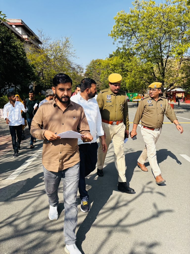 आप सबका आभार——-

📍शहीद स्मारक, जयपुर
