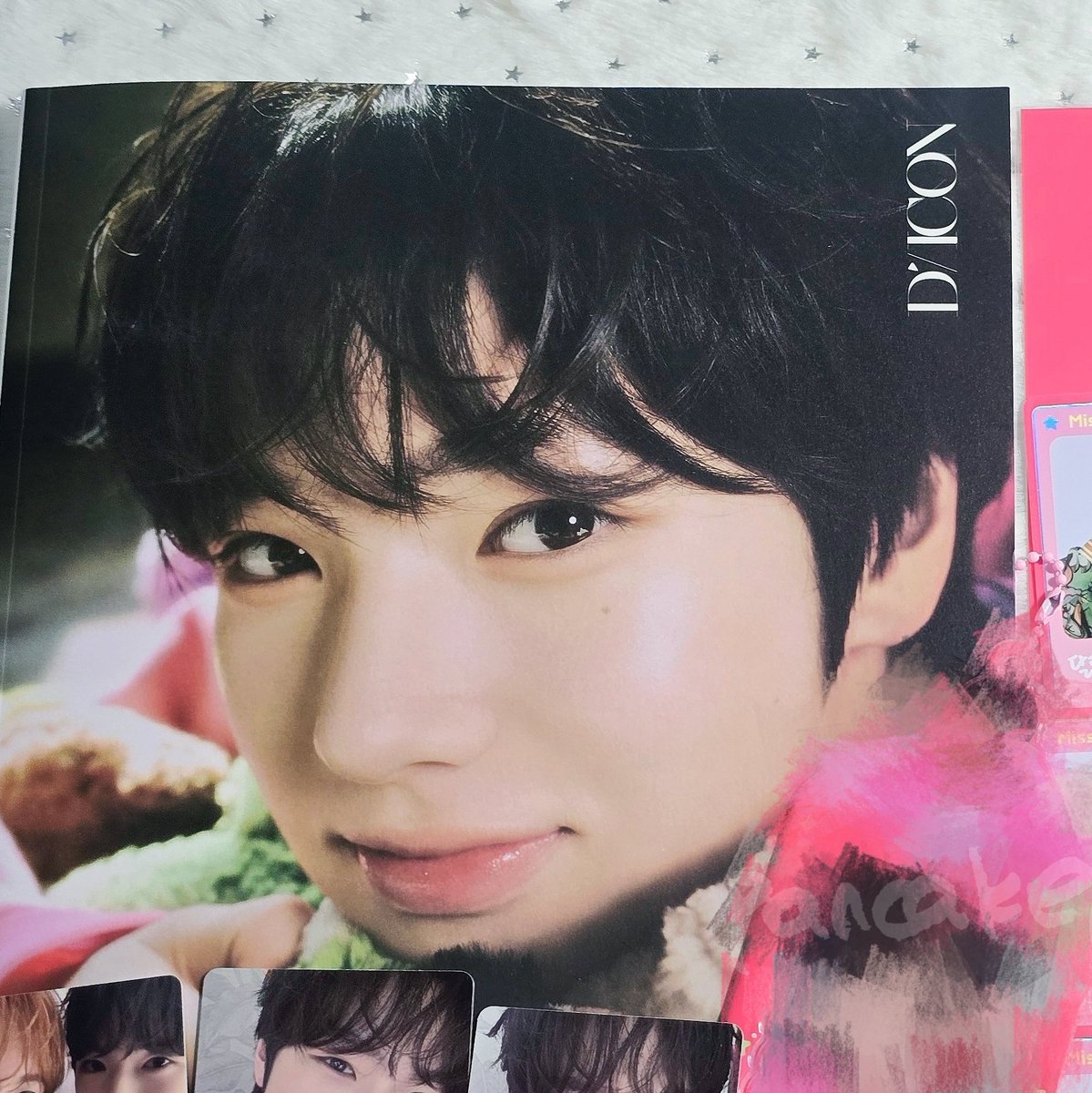 WTS / พร้อมส่ง
DICON VOLUME Nº29 NCT WISH

♡ PHOTO BOOK SAKUYA B VER. 
⭐️ 350฿

#ตลาดนัดnctwish #ตลาดนัดnct