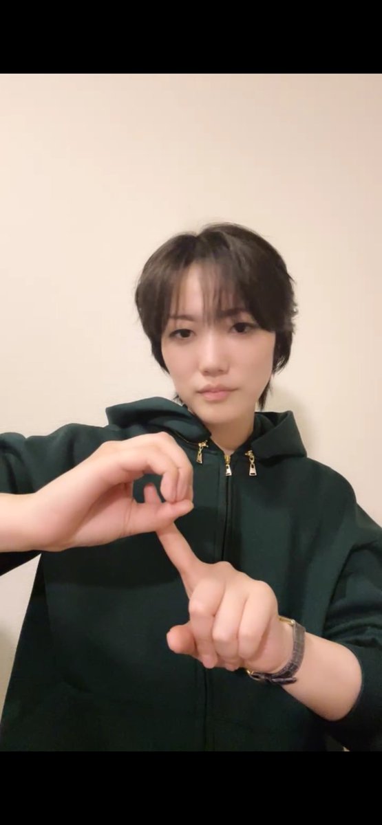 みやちゃん考案のQQポーズ Qに試行錯誤中の七海さんあれこれ