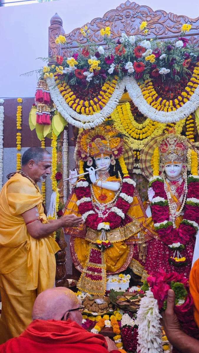 Jagadguru Shankaracharya Dwarka SharadaPeetham tweet media