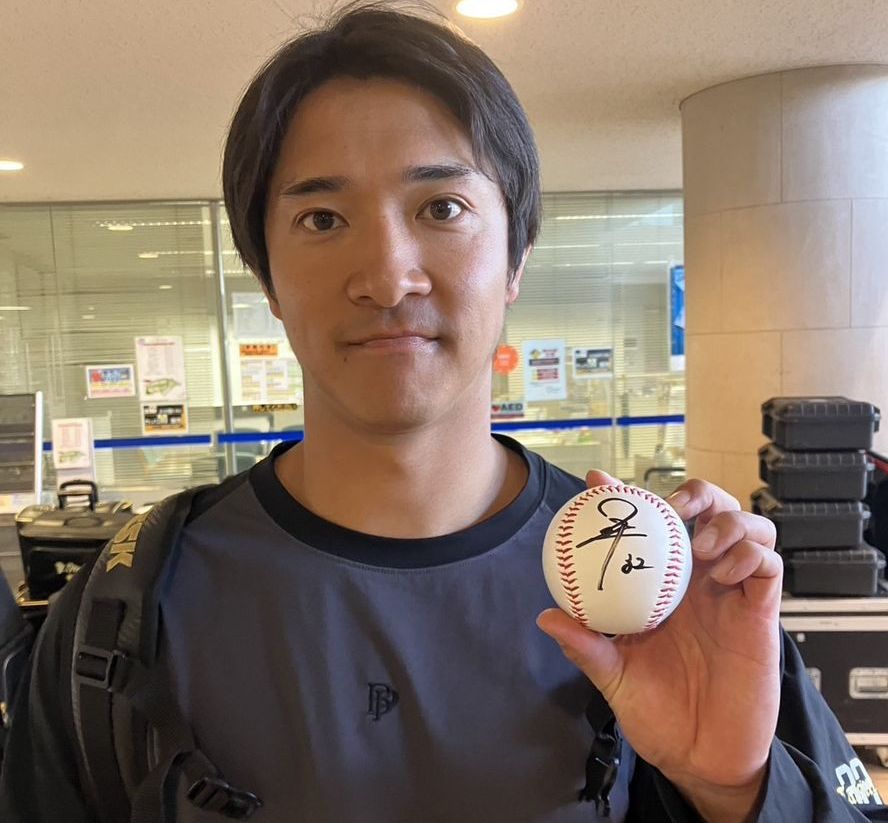 プレゼント】 昨季自身初タイトル（最高出塁率）を獲得し、今季は