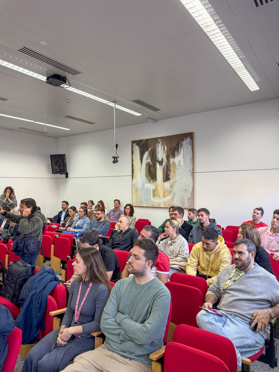 Hemos acompañado a Zamo y Andrea en el Centro de Investigación Biomédica de <a href="/CanalUGR/">Universidad Granada</a> en la presentación del proyecto de investigación cuyo objetivo es que Súper Dani y el resto de niños con síndrome de Mitchell puedan tener un futuro mejor.

Puedes leer toda la información y