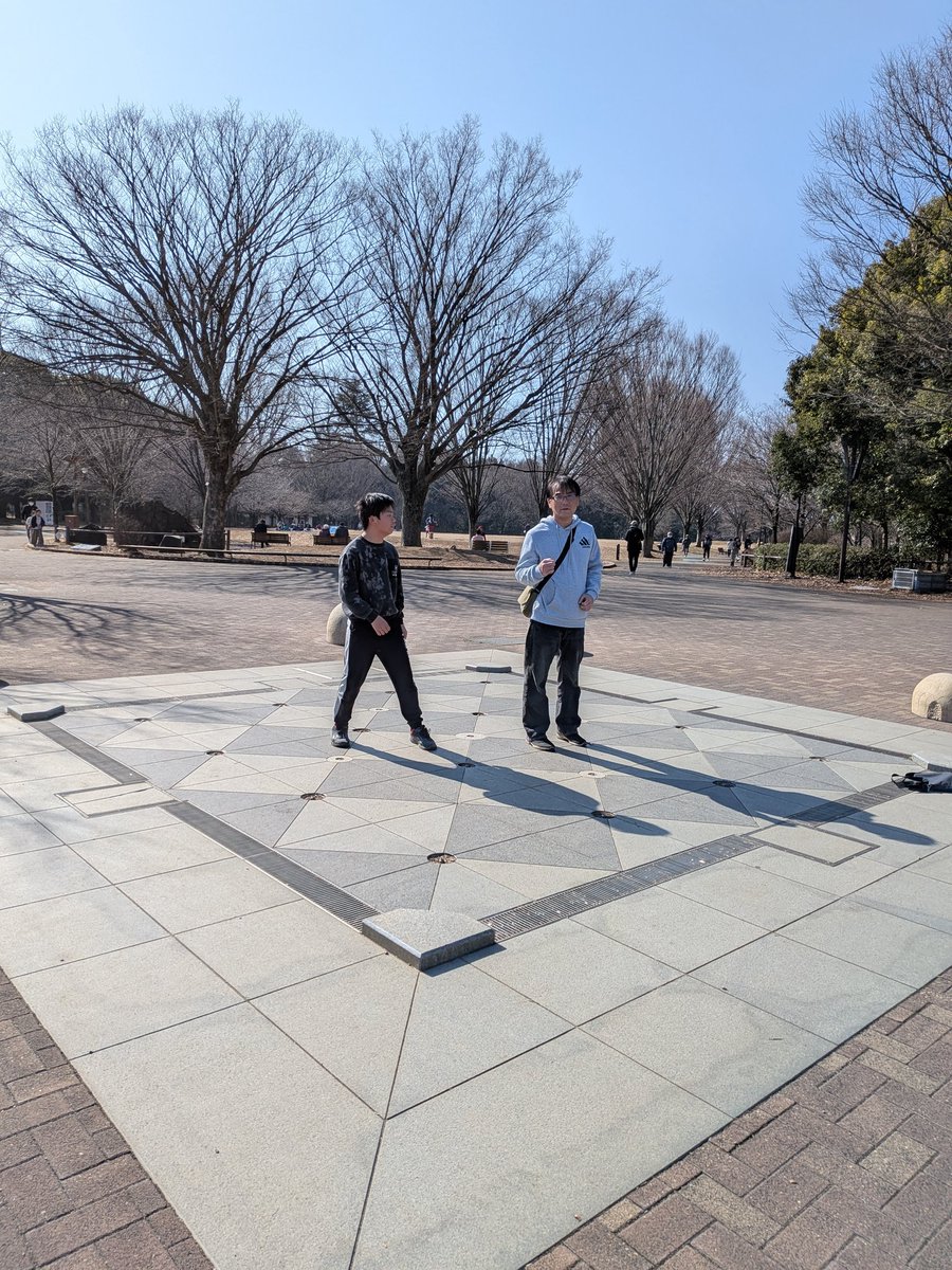 sens0811's tweet photo. 『つながり市』
日時▶︎2月28日（土）11:00〜17:30
場所▶︎西東京いこいの森公園
さくら扇子で出店&amp;アクションユニット戦′Sショーやります！
戦′Sは13時〜、いこいの噴水で🤣🤣🤣🤣チャンバラ体験もあるので、小さなサムライ、お待ちしてます！！

#ユメバルーンを夜空へ
#つながり市
#西東京市 https://t.co/B7ej07Kpwr